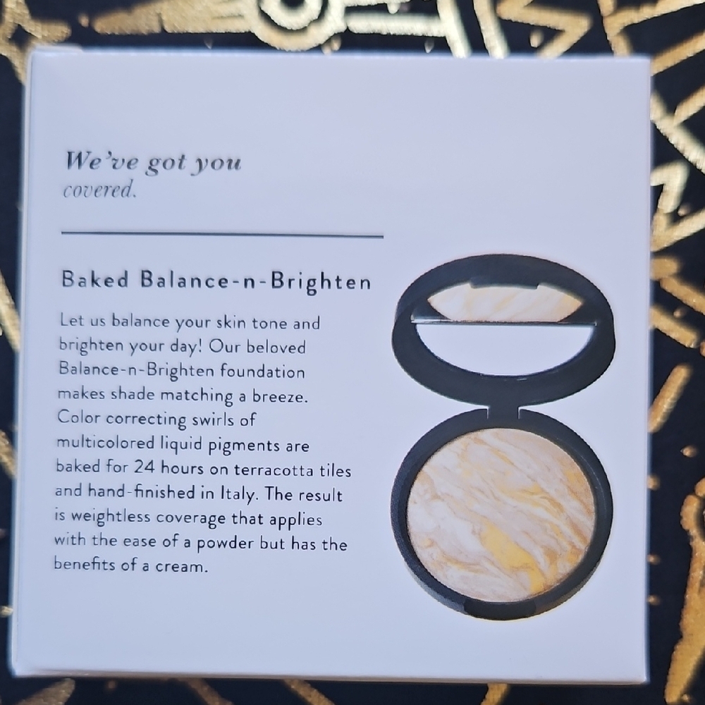 Laura Geller Color Correcting Foundation - Fair - Picture 3 of 4